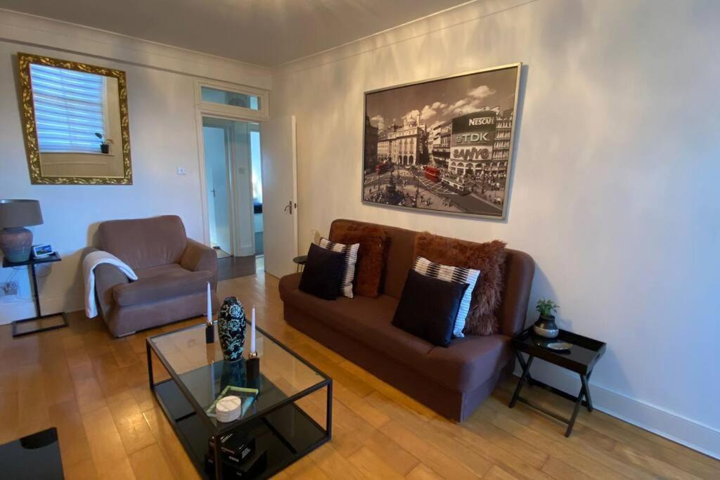 2 Bedroom Flat In Camberwell Green - Central Location With Excellent Connections To Tourist Attractions And Main London Airports Zewnętrze zdjęcie