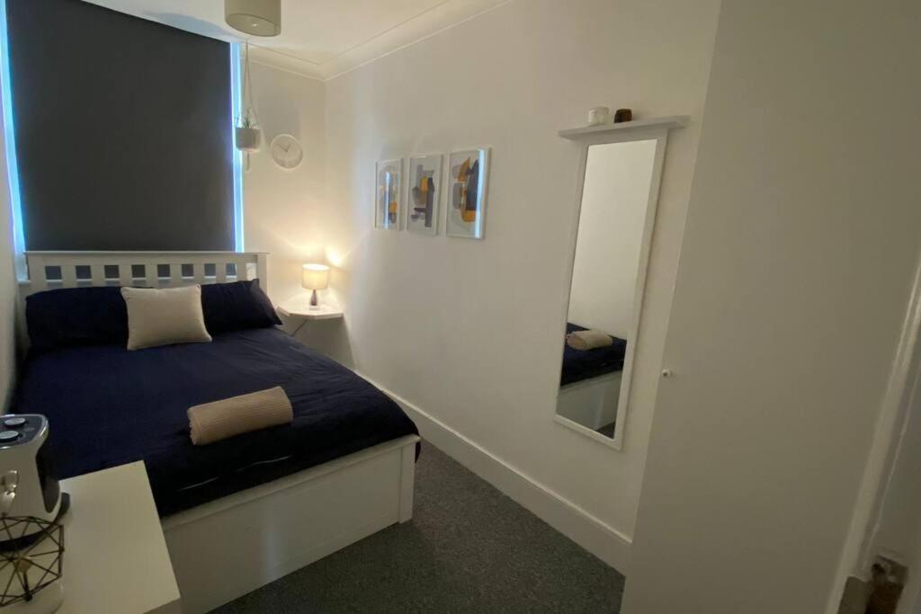 2 Bedroom Flat In Camberwell Green - Central Location With Excellent Connections To Tourist Attractions And Main London Airports Zewnętrze zdjęcie